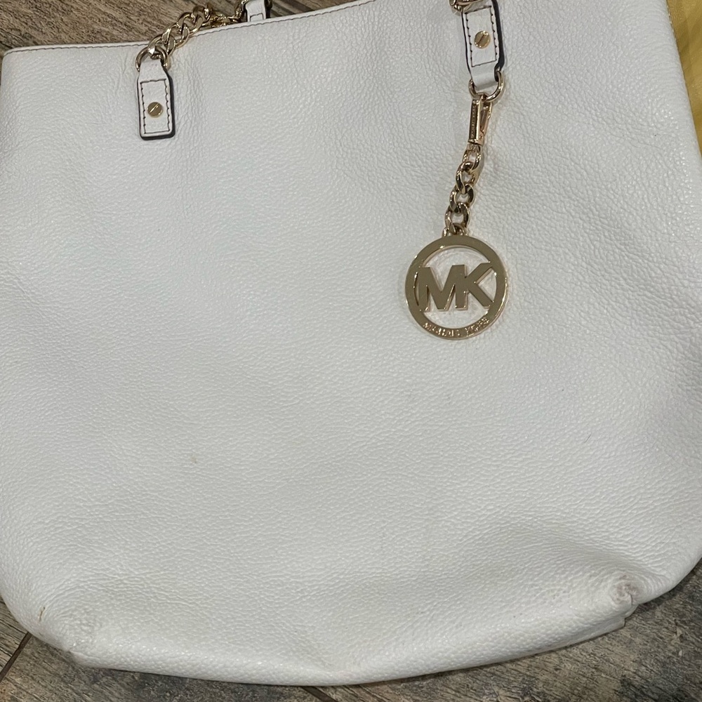 Michael Kors/coach/ Jessica Simpson purse lot! - Picture 2 of 13